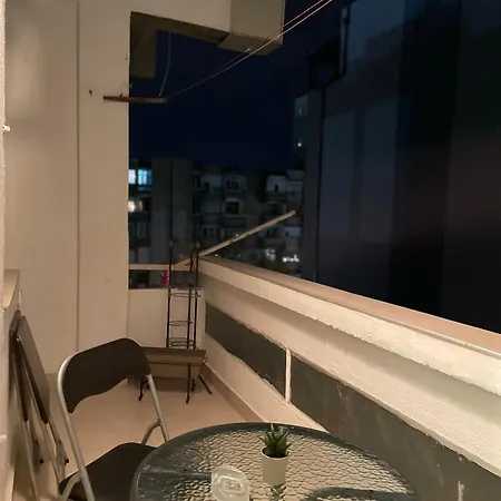 Centre Comfort - Free Parking Apartment *