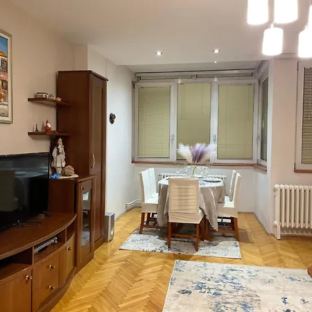 Apartment Centre Comfort - Free Parking *