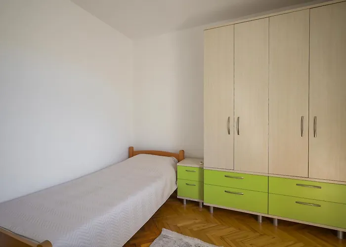 Centre Comfort - Free Parking Apartment