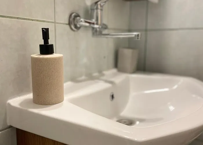 Centre Comfort - Free Parking Apartment